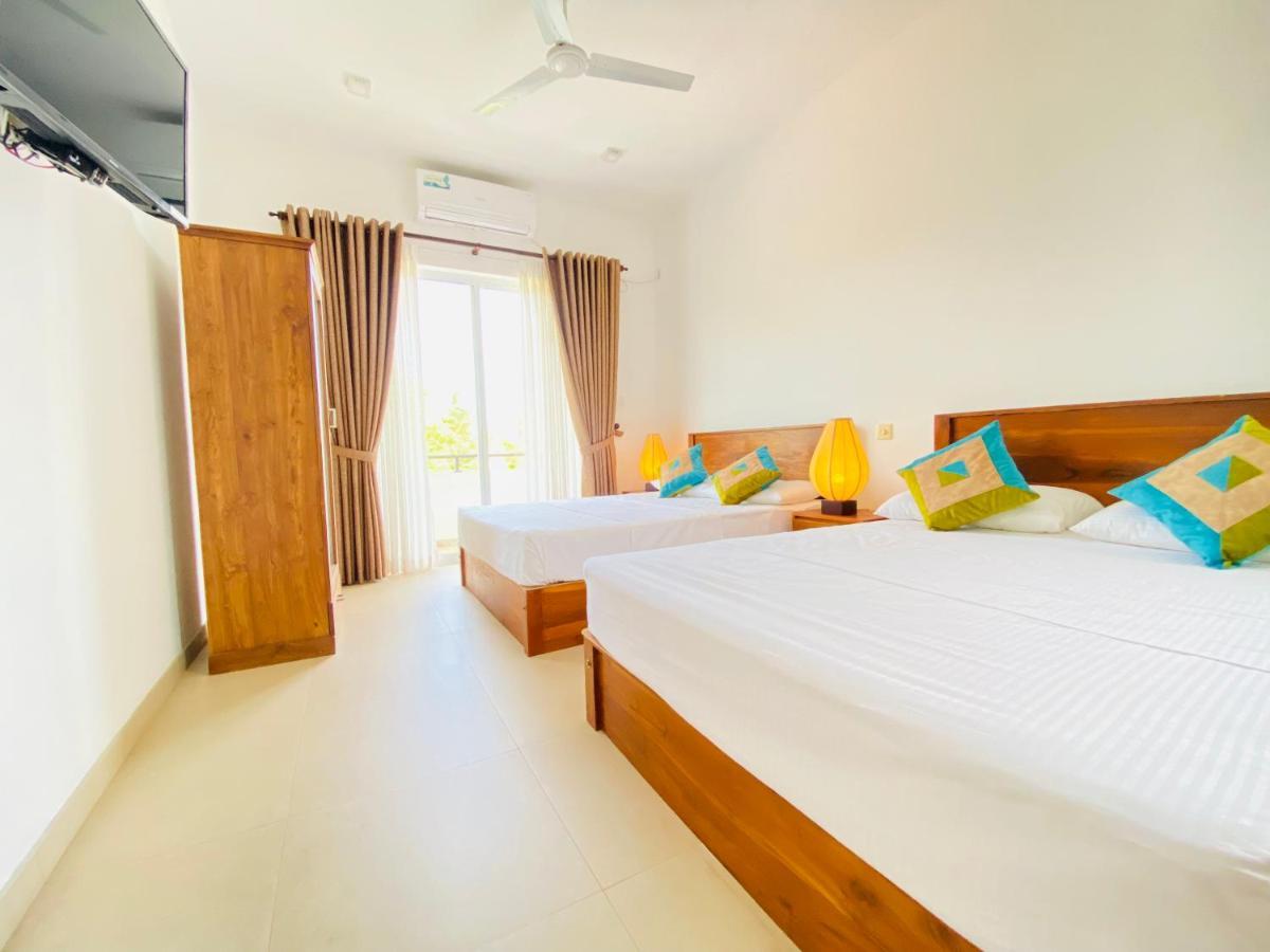 Srimadis Villa Near Airport - Negombo Extérieur photo