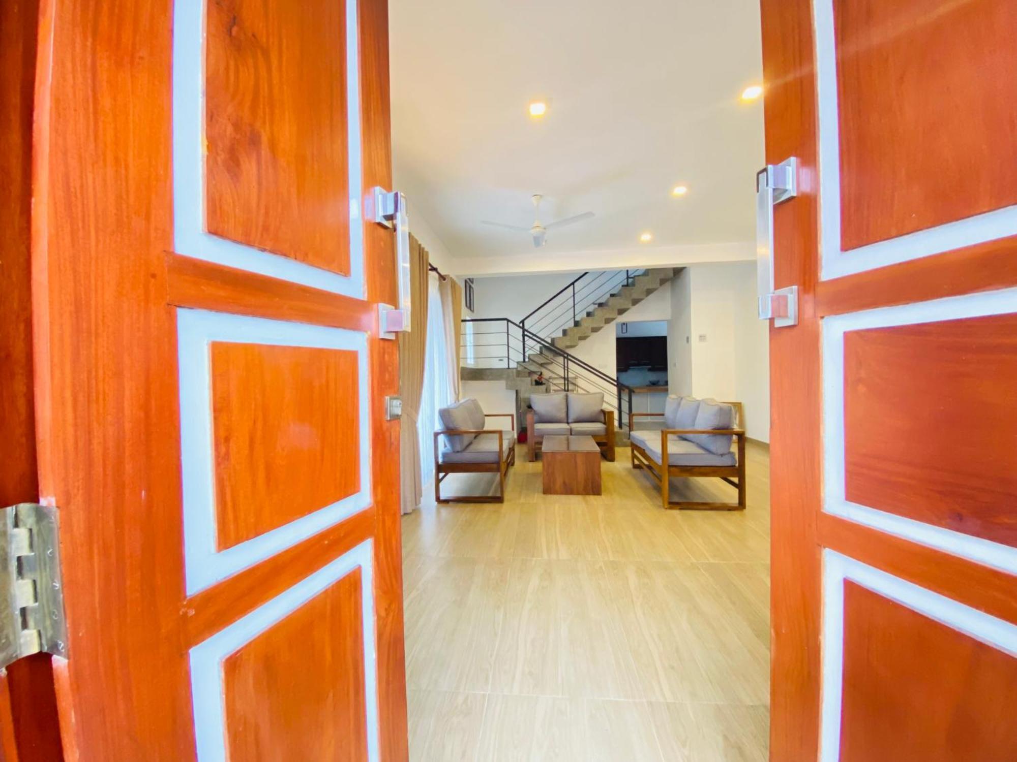 Srimadis Villa Near Airport - Negombo Extérieur photo